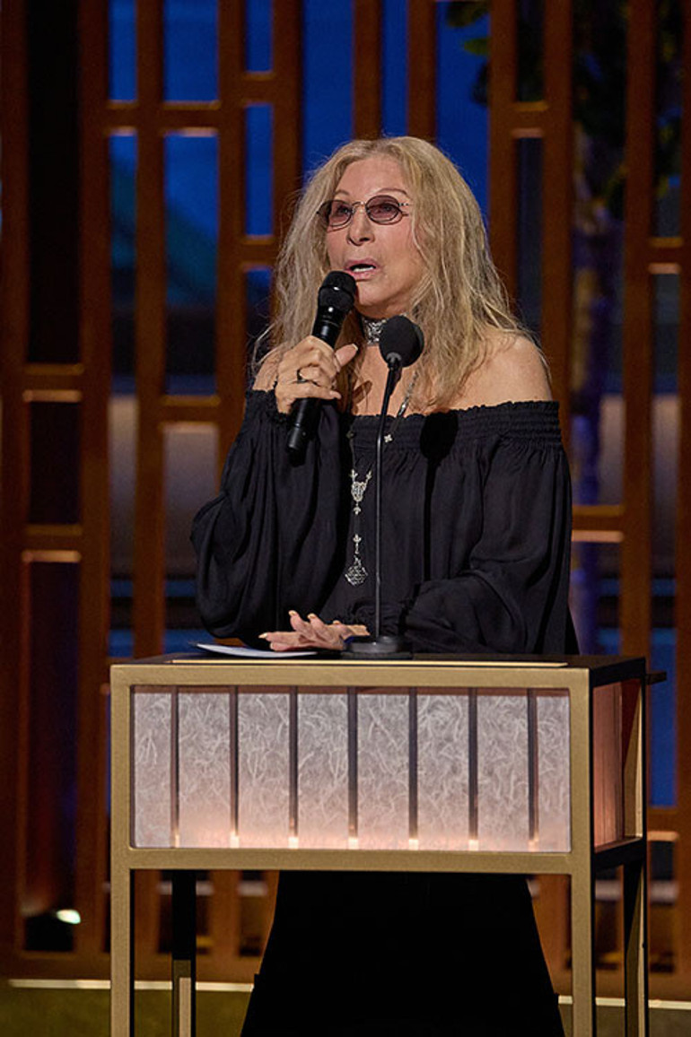  Konuşmak onun değil benim hakkımdı