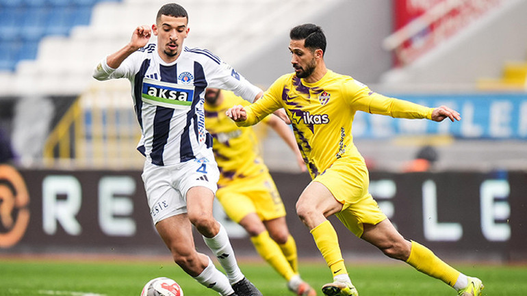 Eyüpsporda Emre Akbaba şoku Sezonu kapattı