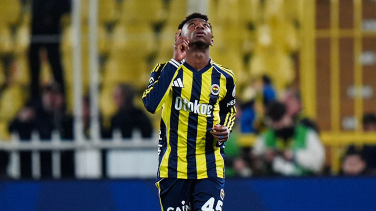 Kadıköyde Nene şov: Hat-trick yaptı, Fenerbahçe tarihine geçti