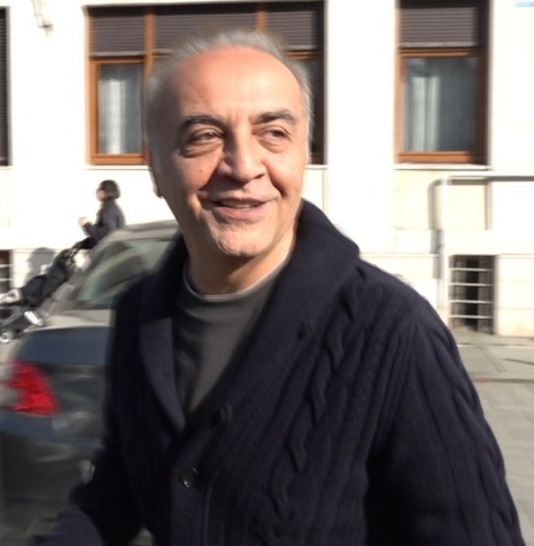 Yılmaz Erdoğanın yeni tarzı... Dizi bitti imaj değişti