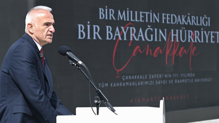 Çanakkale destanı 111 yıl sonra aynı ruhla anıldı Bakan Ersoy: Tarihin akışını değiştiren bir millet