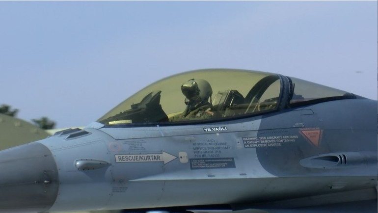 MSB duyurdu: Adanadaki Patriot sistemine ilave olarak konuşlandırıldı | F-16lar havalandı: O anlar CNN TÜRKte ekranlara geldi