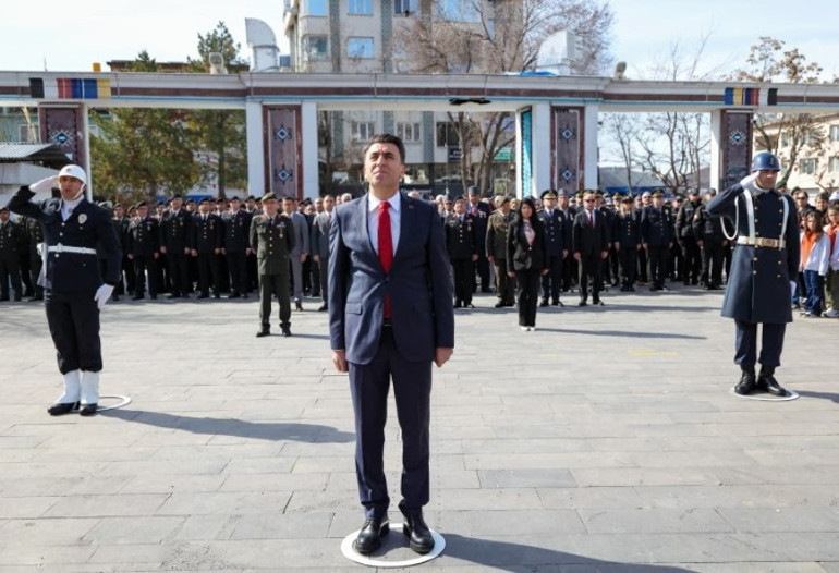  30 yıl sonra aynı alanda resmi tören