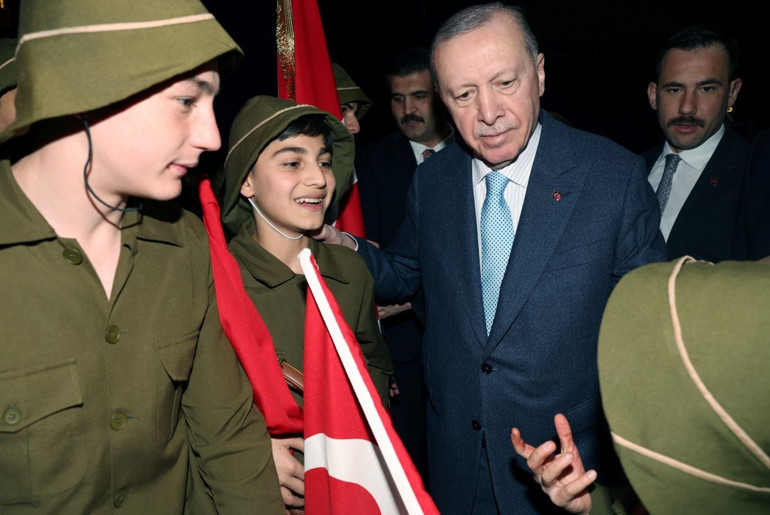 Cumhurbaşkanı Erdoğan, Şüheda 1915 tiyatro oyununu izledi