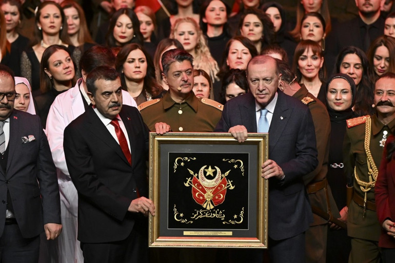 Cumhurbaşkanı Erdoğan, Şüheda 1915 tiyatro oyununu izledi