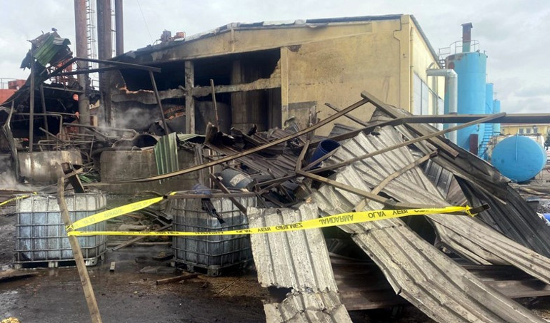 Fabrikada buhar kazanı patladı; 1 işçi yaşamını yitirdi