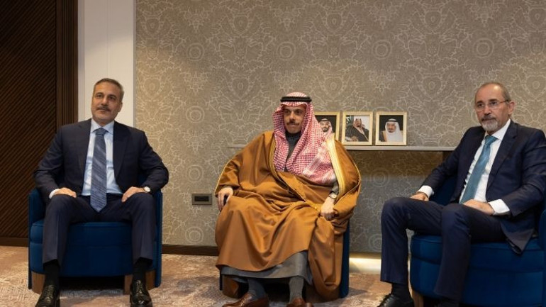 Dışişleri Bakanı Hakan Fidan’dan Riyad’da diplomasi trafiği