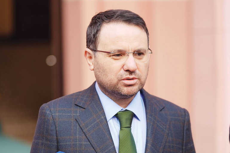 Laricani’nin bu kadar kolay öldürülmesi asap bozucu