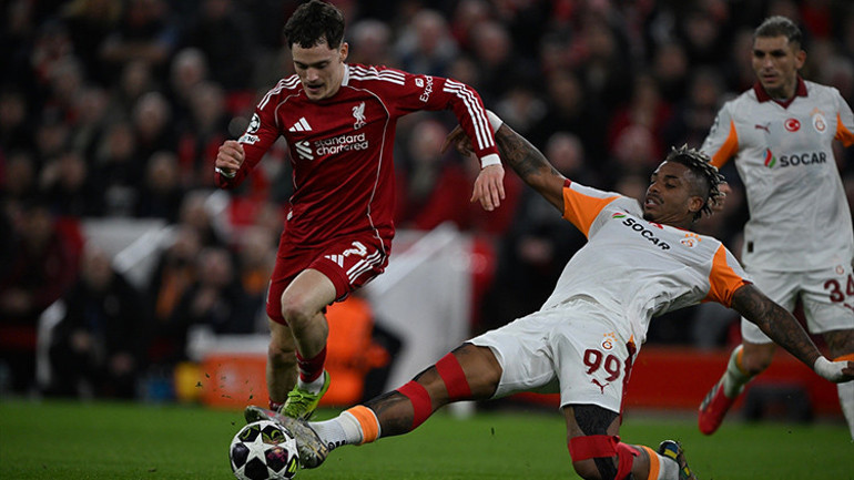 Galatasarayın Liverpoola yenildiği maç sonrası sert eleştiri Elenebilirsin ama böyle değil Okan Buruk haksızlık yaptı