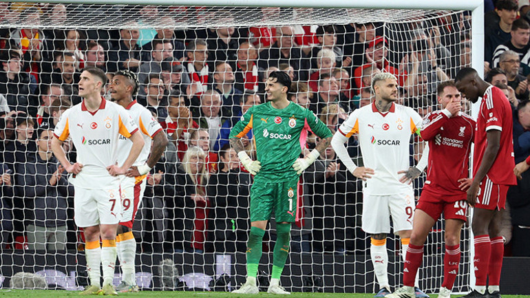 Galatasarayın Liverpoola yenildiği maç sonrası sert eleştiri Elenebilirsin ama böyle değil Okan Buruk haksızlık yaptı