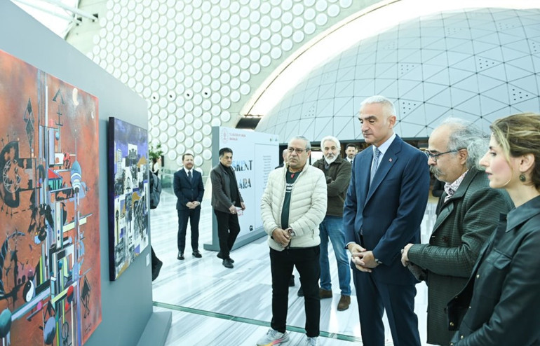 Cumhuriyetin başkenti Ankara’nın hafızası tuvale taşındı