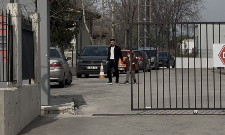 7 yıl sonra alıkonulduğu harabe evde bulunmuştu Nazar, annesiyle yeniden tanıştı: Rebecca kötü değil miydi ya, ama iyiymiş