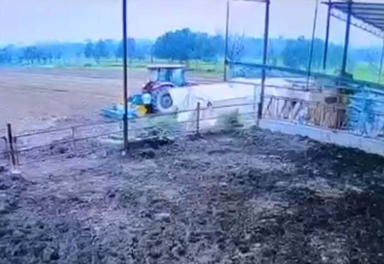 İzmirde kahreden ölüm Toprak işleme makinesine sıkışan 11 yaşındaki çocuk hayatını kaybetti