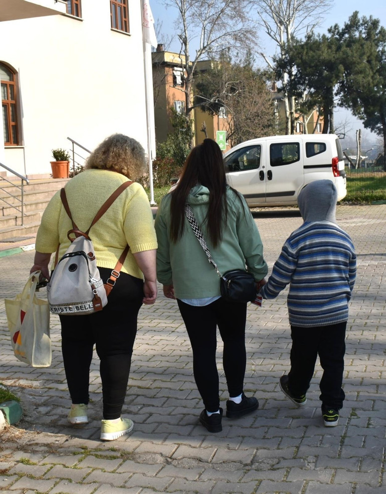 7 yıl sonra alıkonulduğu harabe evde bulunmuştu Nazar, annesiyle yeniden tanıştı: Rebecca kötü değil miydi ya, ama iyiymiş