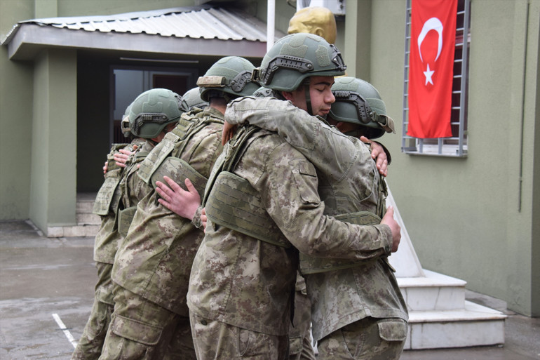 Hudut Kartallarının bayram nöbeti: Suriye sınırında 24 saat gözetim