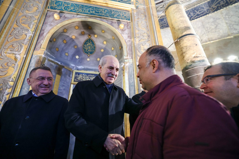 TBMM Başkanı Numan Kurtulmuş bayram namazını Ayasofya Camiinde kıldı