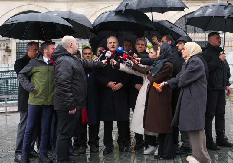 TBMM Başkanı Numan Kurtulmuş bayram namazını Ayasofya Camiinde kıldı