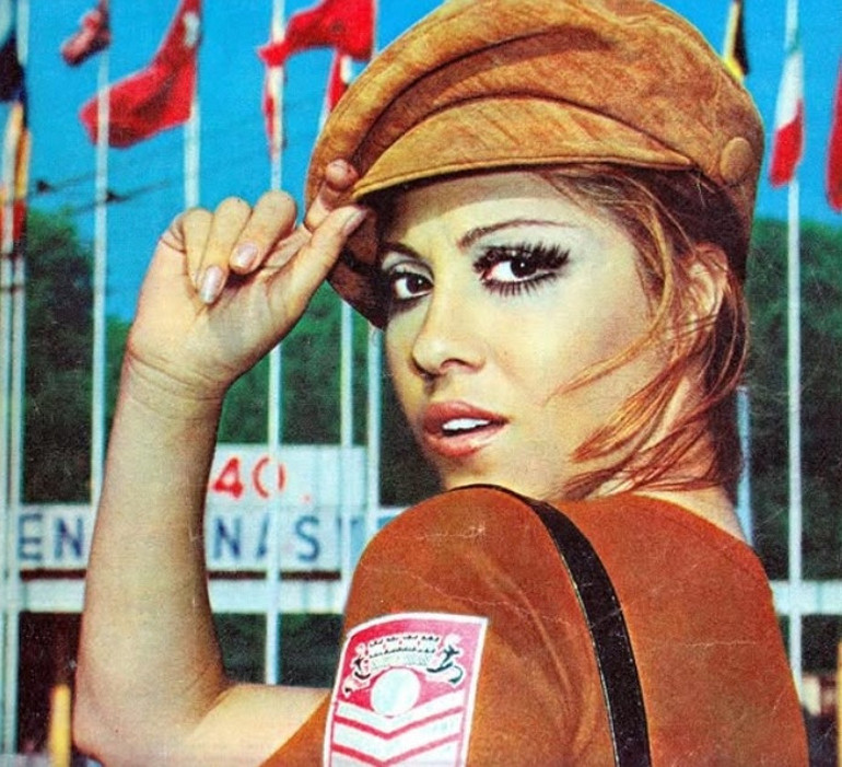  Aşk-ı Memnuda kendi kıyafetlerimi giydim