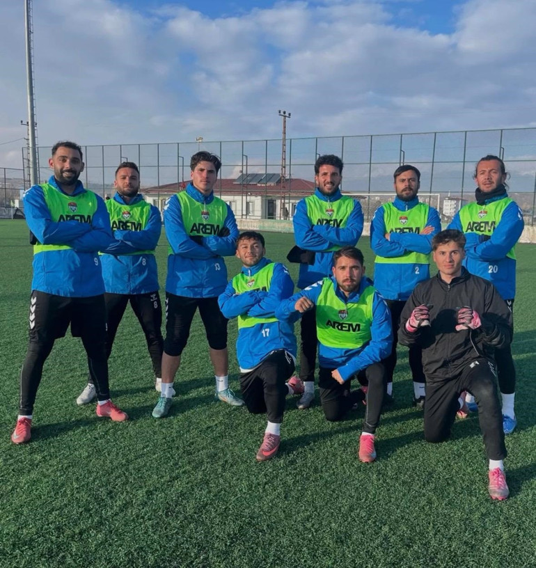 Kars 36 Sporlu Kubilay Kaan Kundakçı, silahlı saldırıda hayatını kaybetti