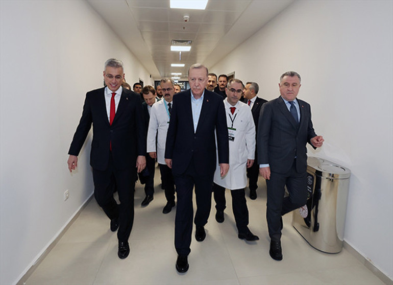Cumhurbaşkanı Erdoğan: Bizim gündemimizde etrafımızı saran ateş çemberinden ülkemizi uzakta tutmak var