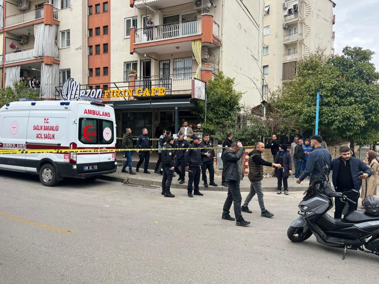 Aydında fırında dehşet Eski Aydınspor Başkanı Erhan Özlüer ve kardeşi silahla vurularak öldürüldü