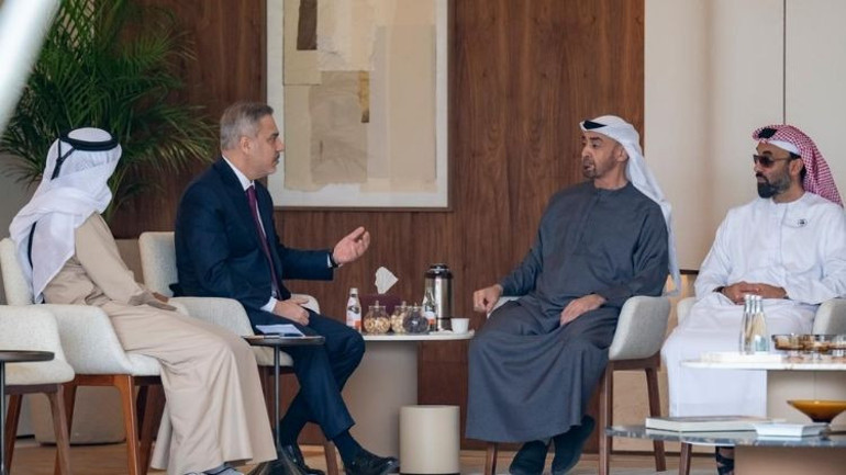 Dışişleri Bakanı Hakan Fidan, BAE Devlet Başkanı Al Nahyan ile görüştü