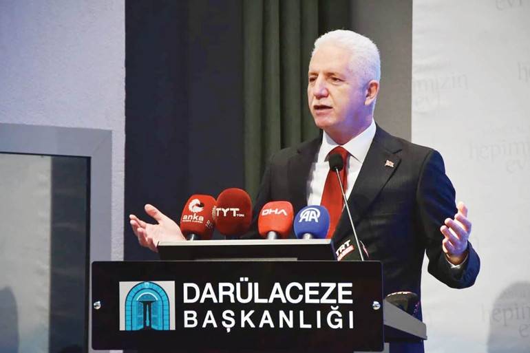 İstanbul Valisi Gül Darülaceze’de... Biz ülke olarak büyük bir aileyiz