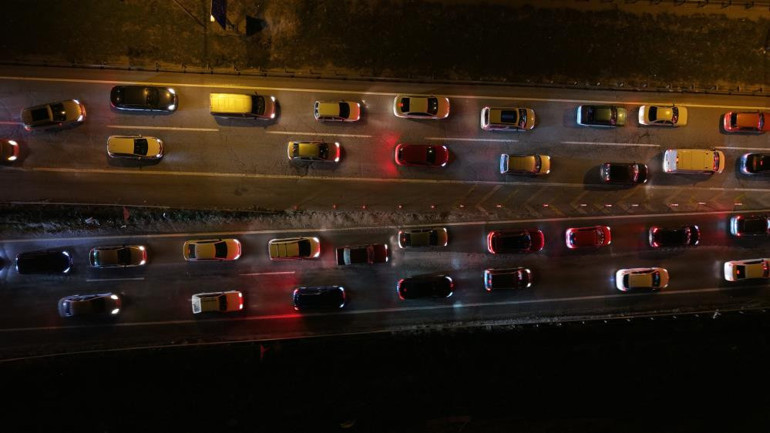 43 ilin geçiş noktasında tatilcilerin dönüş yolculuğu sürüyor