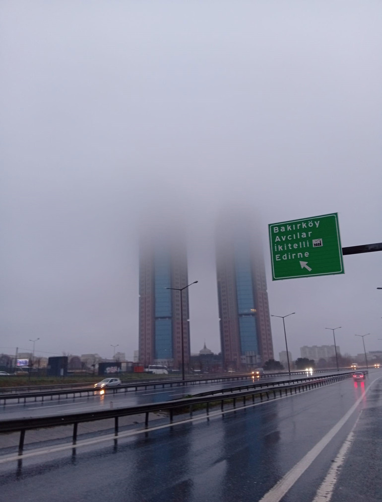 Tüm yurt yağışlı havanın etkisi altında, İstanbulda sis etkili oluyor