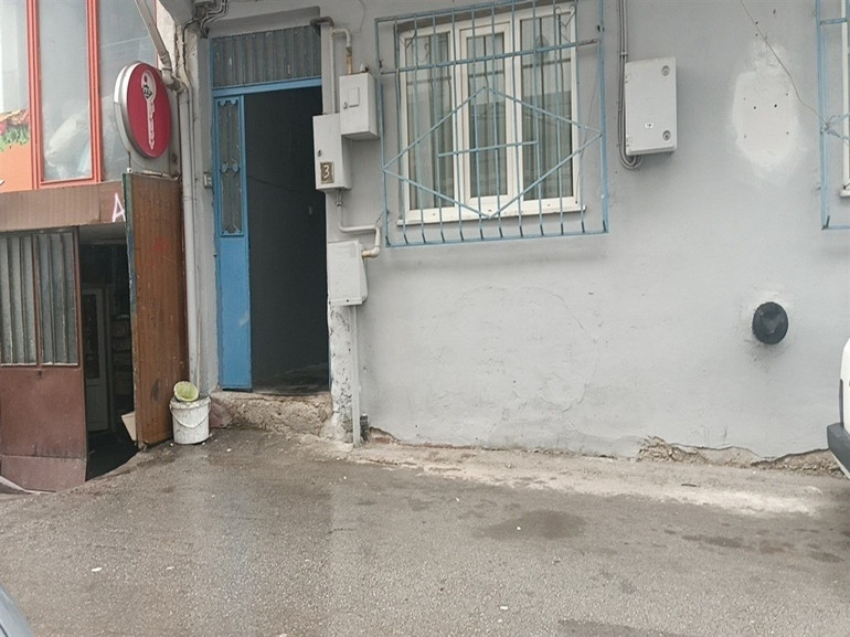 Silahla vuruldu, aylarca hastanede yattı Teyzesinin oğlu, Tuğçenin hayatını karartmış: 14 yaşında istismarına uğrayınca evlenmek zorunda kaldım