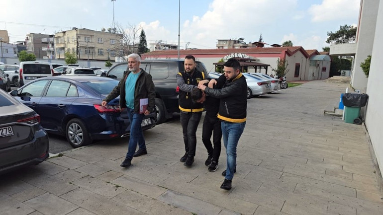 Fiyat sormak için girdi, çalıp kaçtı