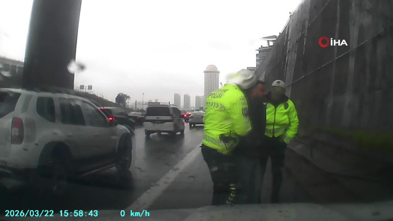 Polisler anında müdahale etti | Verilmiş sadakamız varmış