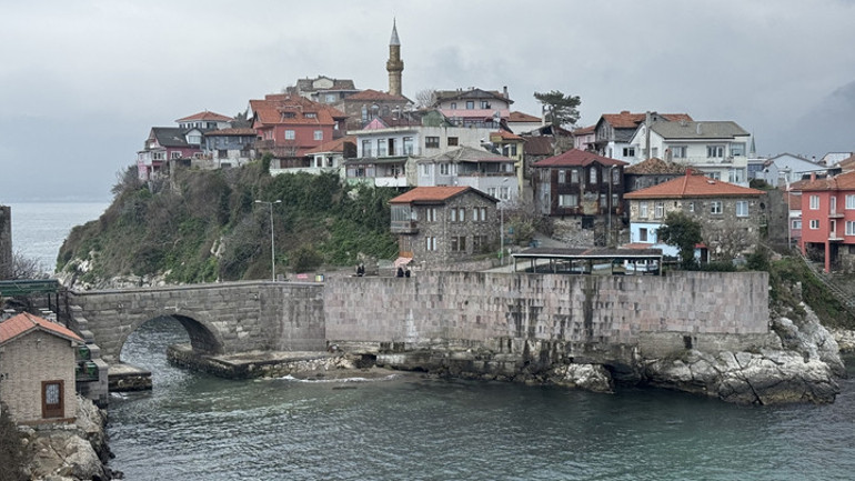 Ramazan Bayram tatilinde 6 bin nüfuslu turistik ilçeye 56 bin kişi geldi