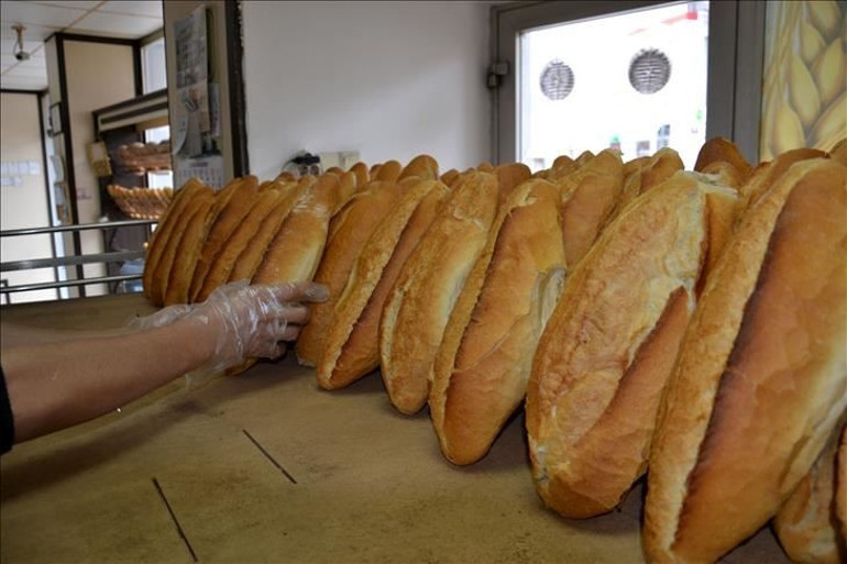 Ticaret Bakanlığından bayat ekmek açıklaması
