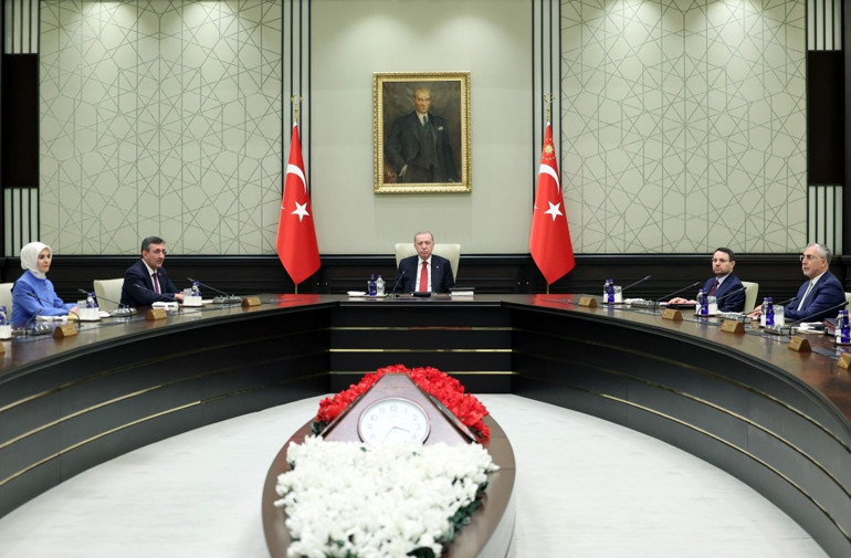 Kabine’de gündem Ortadoğu’da savaş