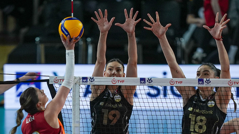 Kupa Voleyde ilk finalist VakıfBank