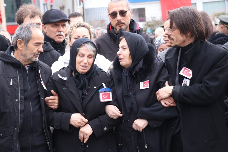 Katarda şehit olan binbaşı Taştekine acı veda