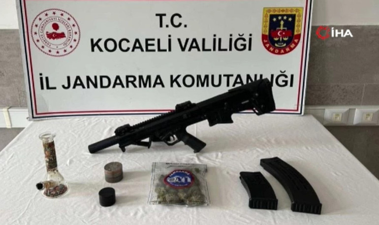 Evleri uyuşturucu serasına, tuvaletleri laboratuvara çevirmişler... 36 kişi gözaltına alındı, 3 tutuklama