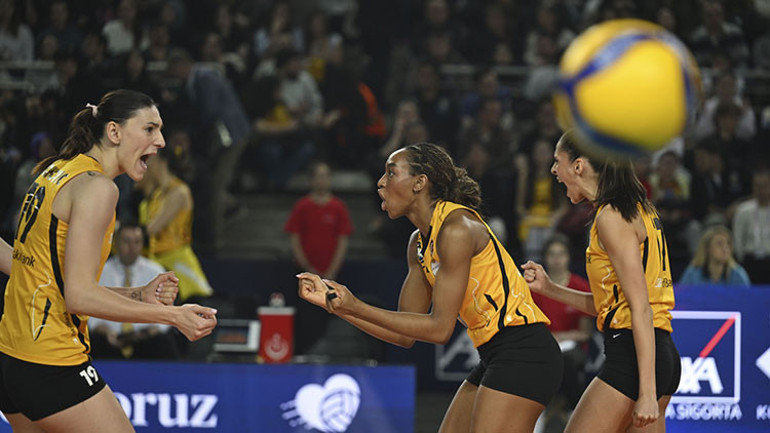 Kupa Voleyde şampiyon Vakıfbank