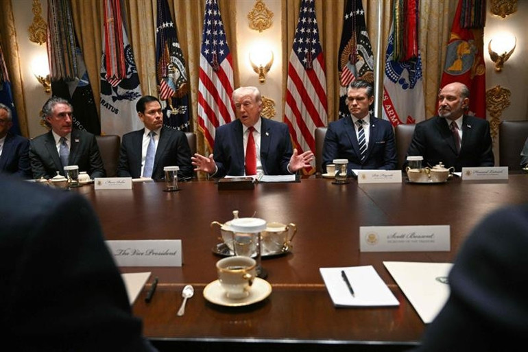 ABD-İsrail-İran savaşında son dakika... Trumptan İran yalvarıyor iddiası: İrandan ABDnin teklifine yanıt... Trump, İrana verdiği süreyi uzattı