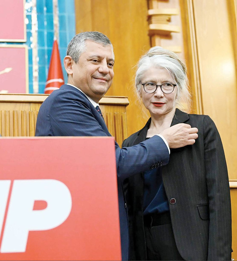 Sen bu haltı neden yedin Trump ağam