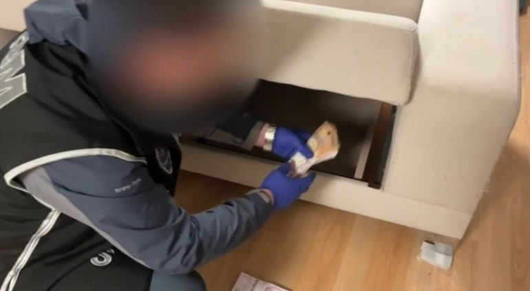 Marmaris Belediyesinde soruşturmada 13 gözaltı Rüşvet alırken suçüstü yakalandı