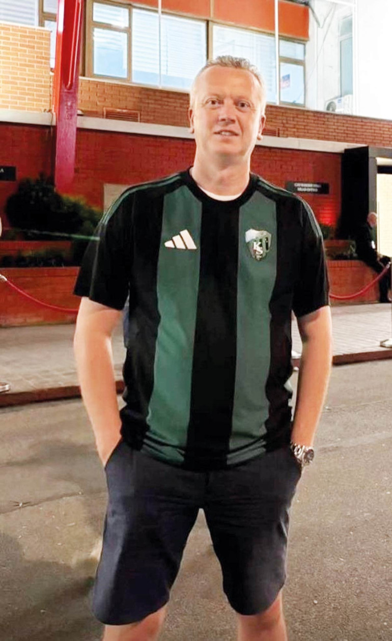 Eğlence mekânına kurşun yağmuru