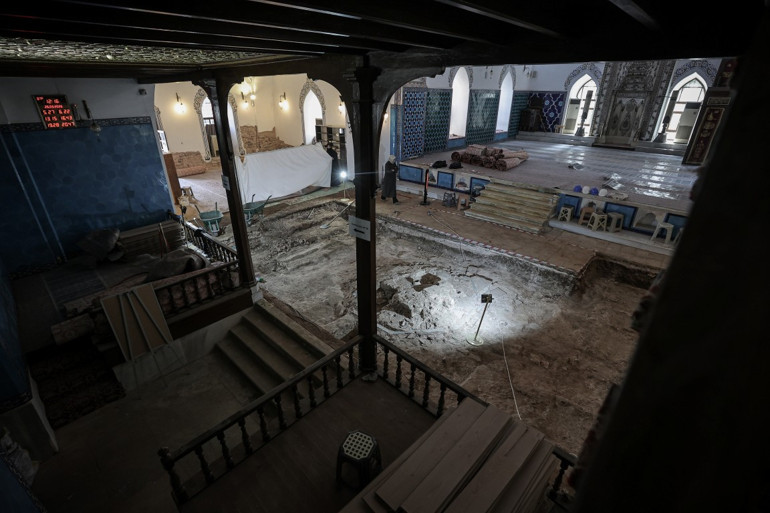 Osman Hamdi Bey’in çizdiği tablodaki camide 600 yıllık keşif