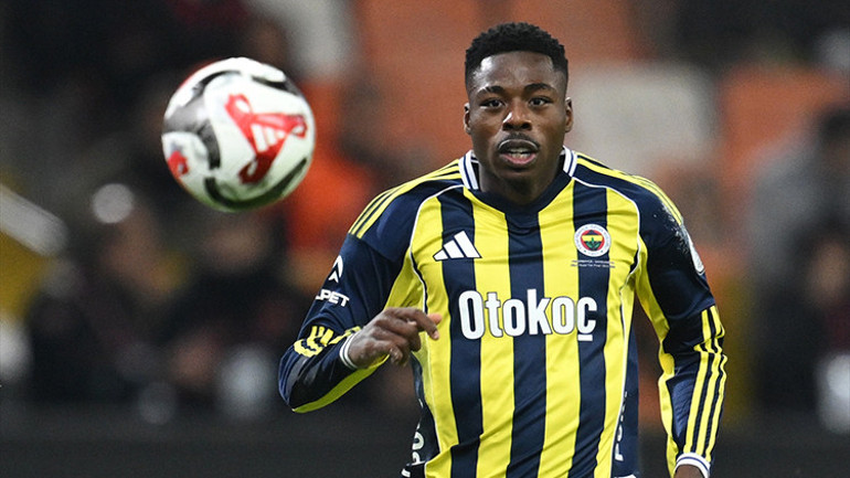 Fenerbahçede Anthony Musabadan transfer itirafı Hemen gitmemi tavsiye etti