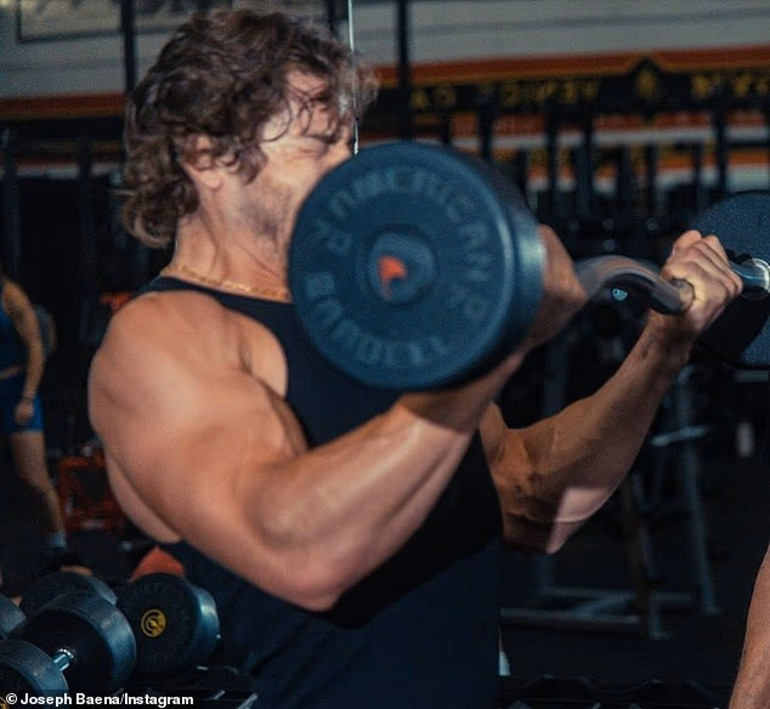 Hizmetçisinden doğan oğlu evliliğine mal olmuştu… Onu yıllar sonra bağrına bastı