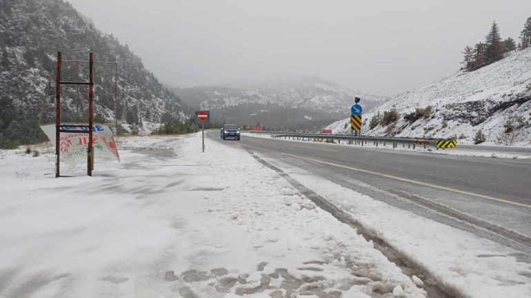 Sürücüler zor anlar yaşadı