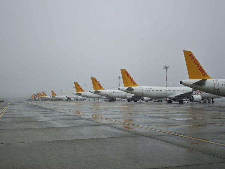  Bazı uçuşlar iptal edildi