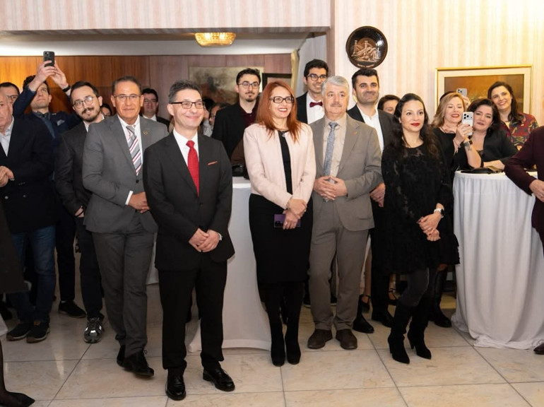 Münih’te Dünya Tiyatrolar Günü coşkusu: Sanat ve dayanışma buluşması