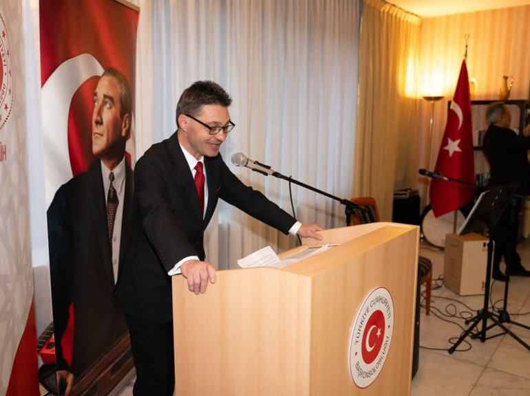 Münih’te Dünya Tiyatrolar Günü coşkusu: Sanat ve dayanışma buluşması